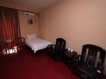Jinzuan 100 Holiday Hotel Qufu Exterior foto